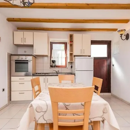 בית נופש House Romanca *